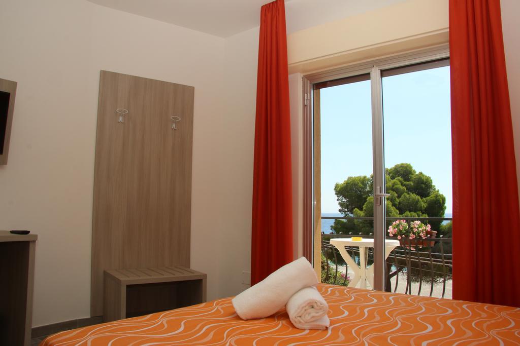 Chrismare Hotel Маццео Экстерьер фото