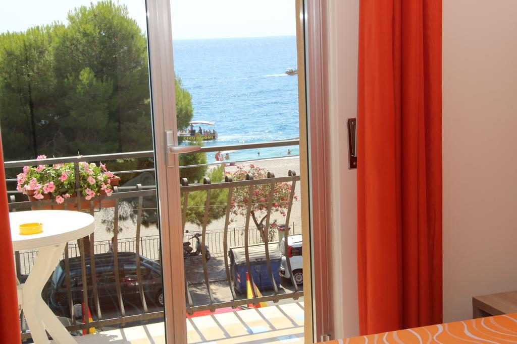 Chrismare Hotel Маццео Экстерьер фото