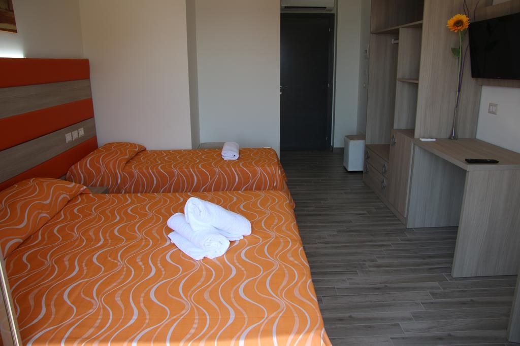 Chrismare Hotel Маццео Экстерьер фото